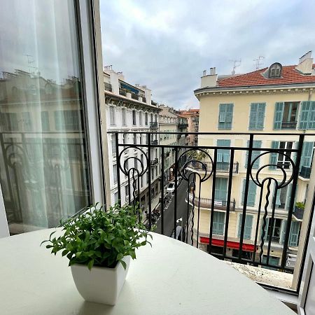 Nice Renting - Notre Dame - Cosy Loft Perfect View On The Roofs Eksteriør billede