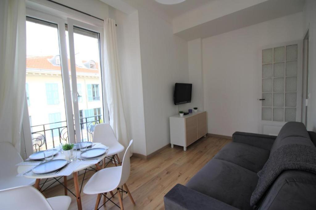 Nice Renting - Notre Dame - Cosy Loft Perfect View On The Roofs Eksteriør billede
