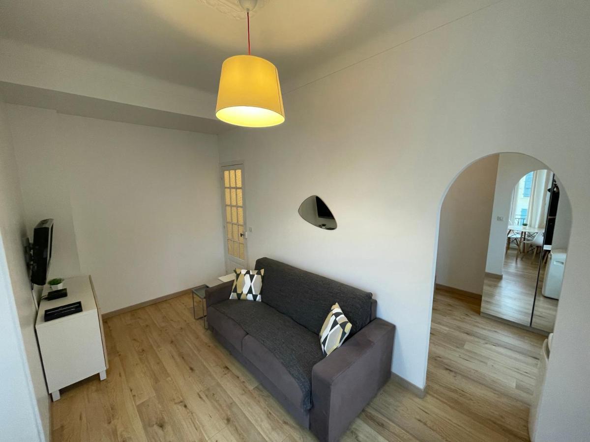 Nice Renting - Notre Dame - Cosy Loft Perfect View On The Roofs Eksteriør billede